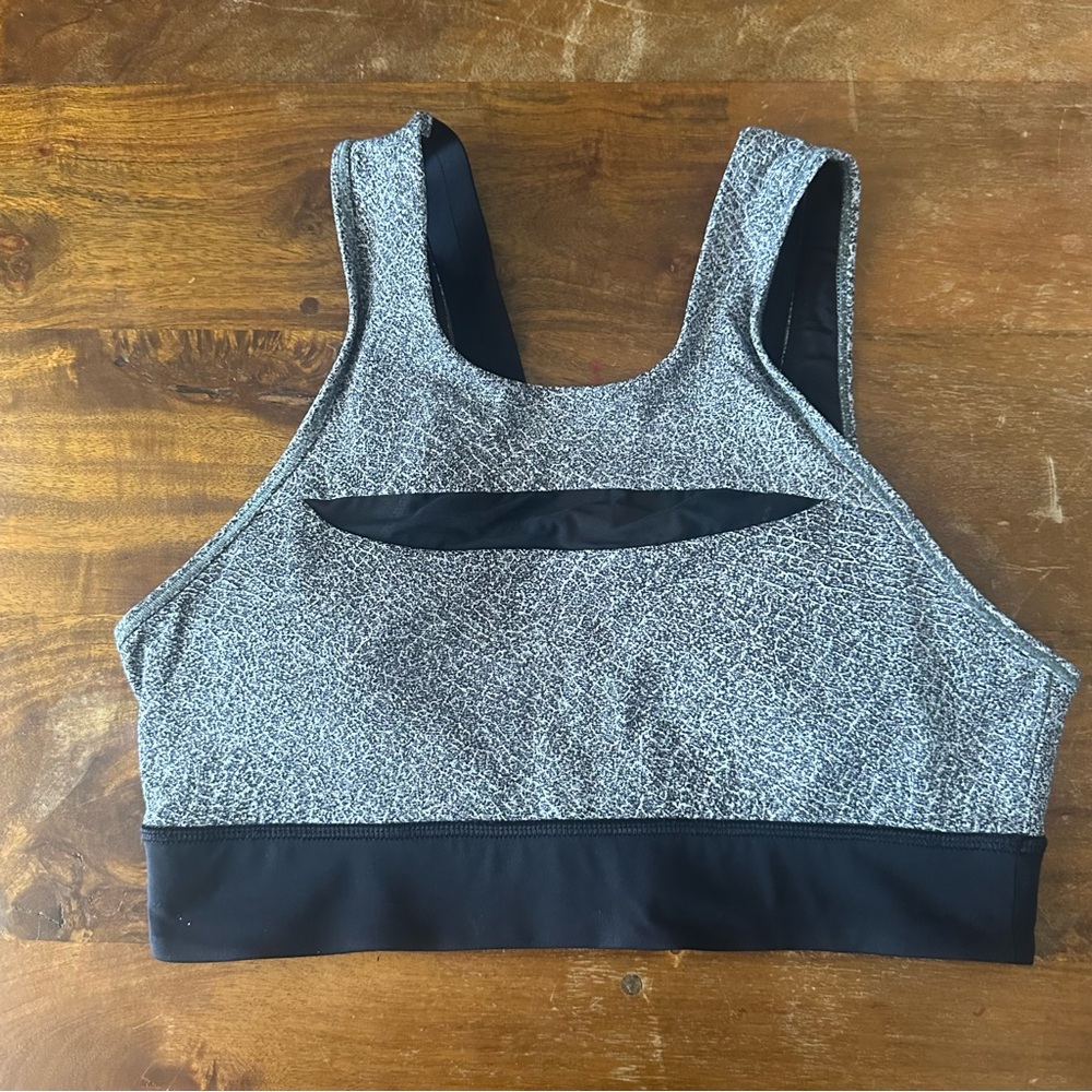 Lululemon Run The Day Sheer detail sports bra black gray ladies size 8